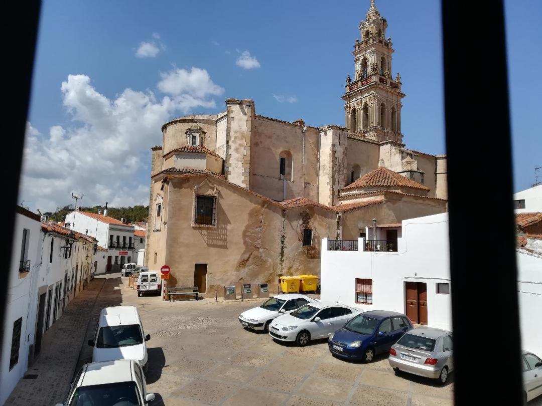 Buhardilla Rustica Mirando A Santa Catalina Apartment Jerez De Los Caballeros Exterior photo