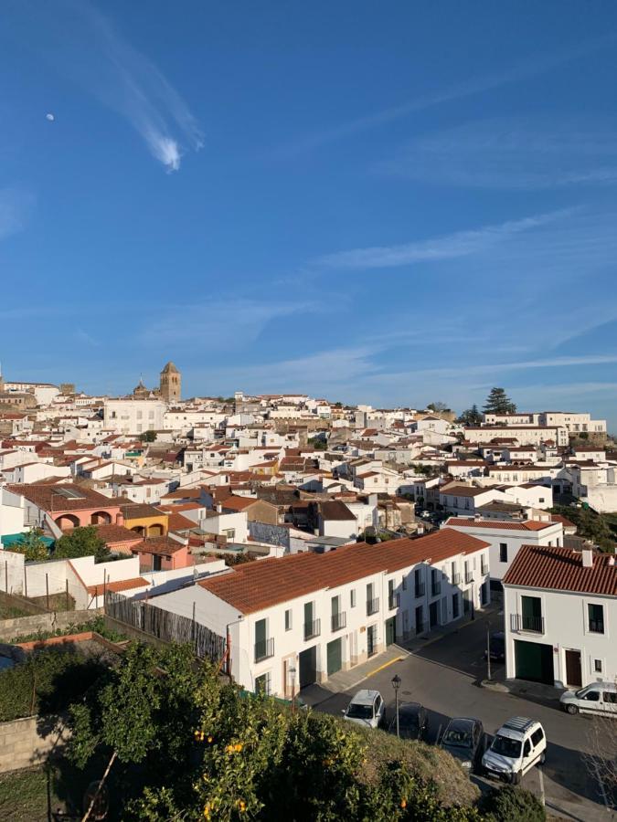 Buhardilla Rustica Mirando A Santa Catalina Apartment Jerez De Los Caballeros Exterior photo